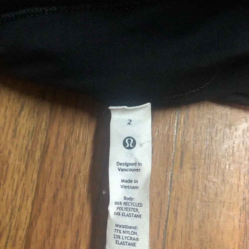 Lululemon Black Athletic Skort with Embroidered Gator Logo - Picture 11 of 11